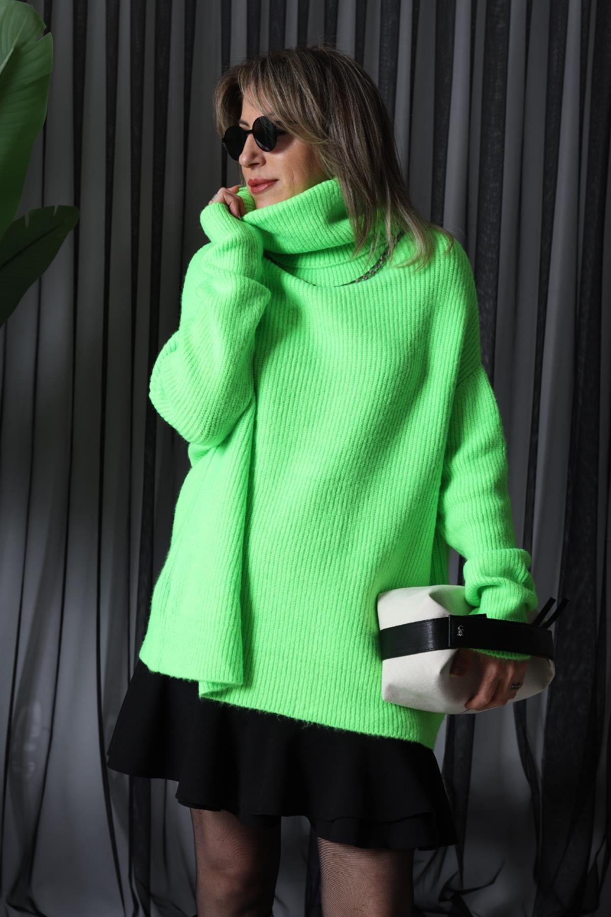 Balıkçı Yaka Neon Kazak