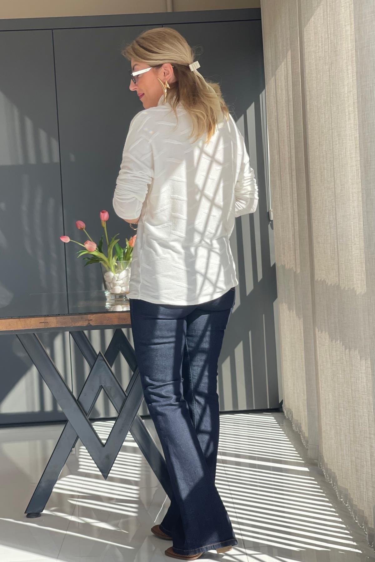 Batik Alev Desen Yaldızlı Bluz