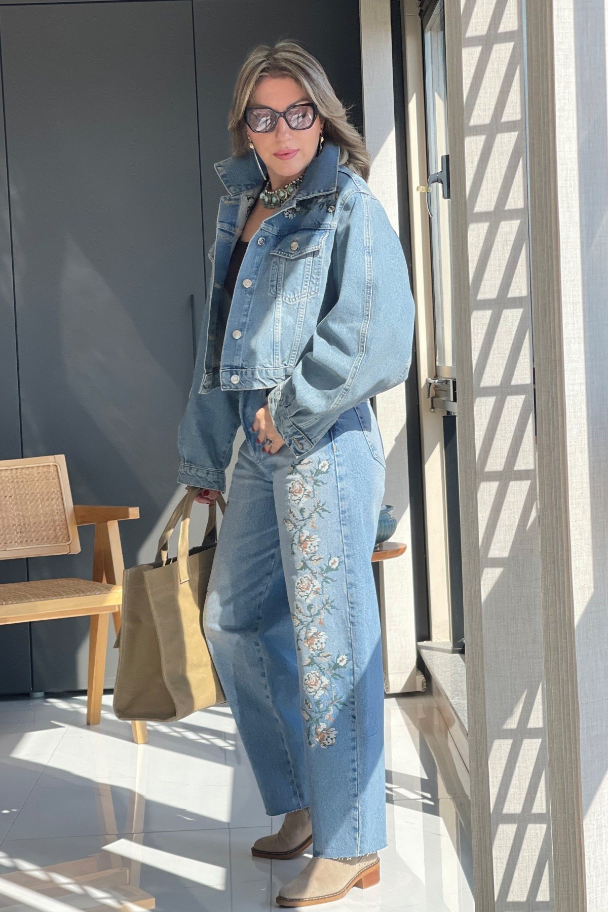 Bej Nakış Jean Ceket