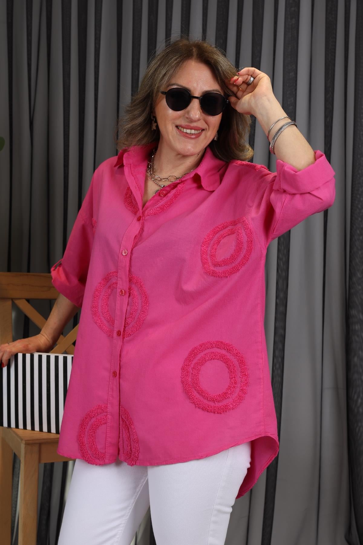 Daire Kabartmalı İthal Pembe Gömlek