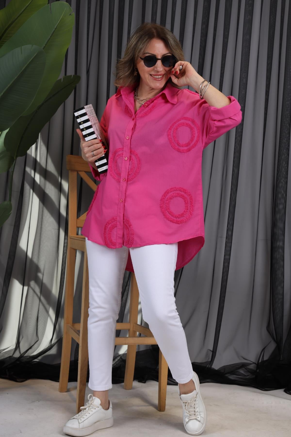 Daire Kabartmalı İthal Pembe Gömlek