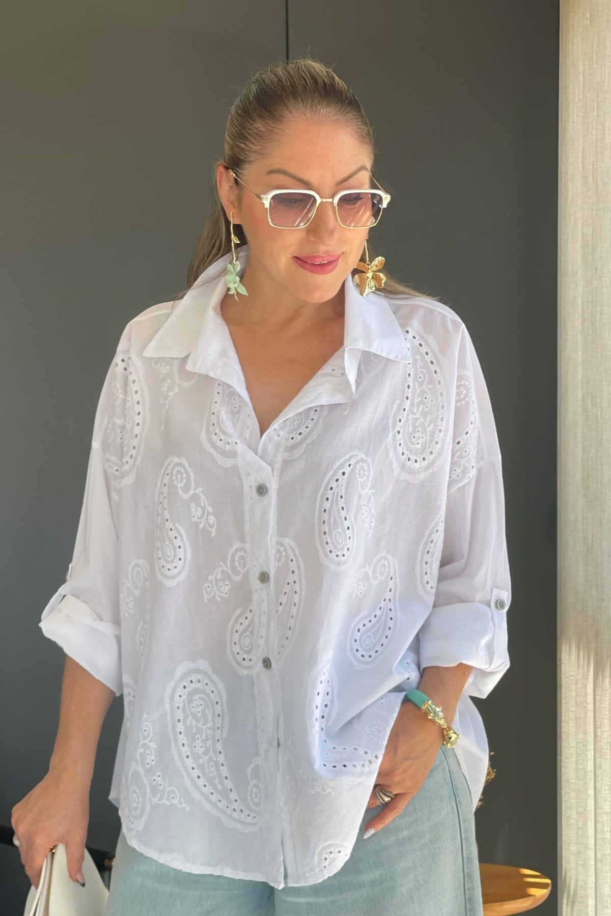 Fistolu Şal Desen Beyaz Gömlek
