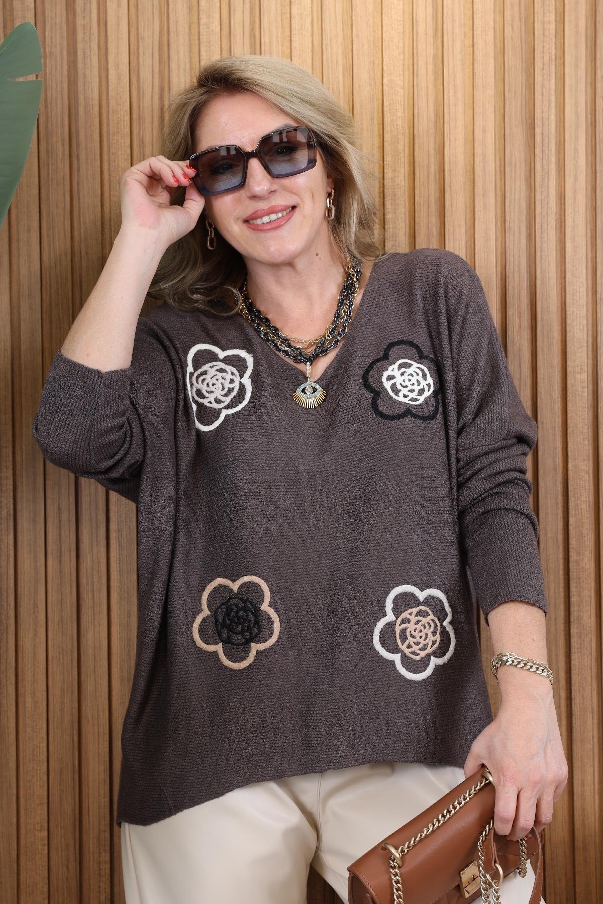 İthal Çiçek Model Kahve Bluz