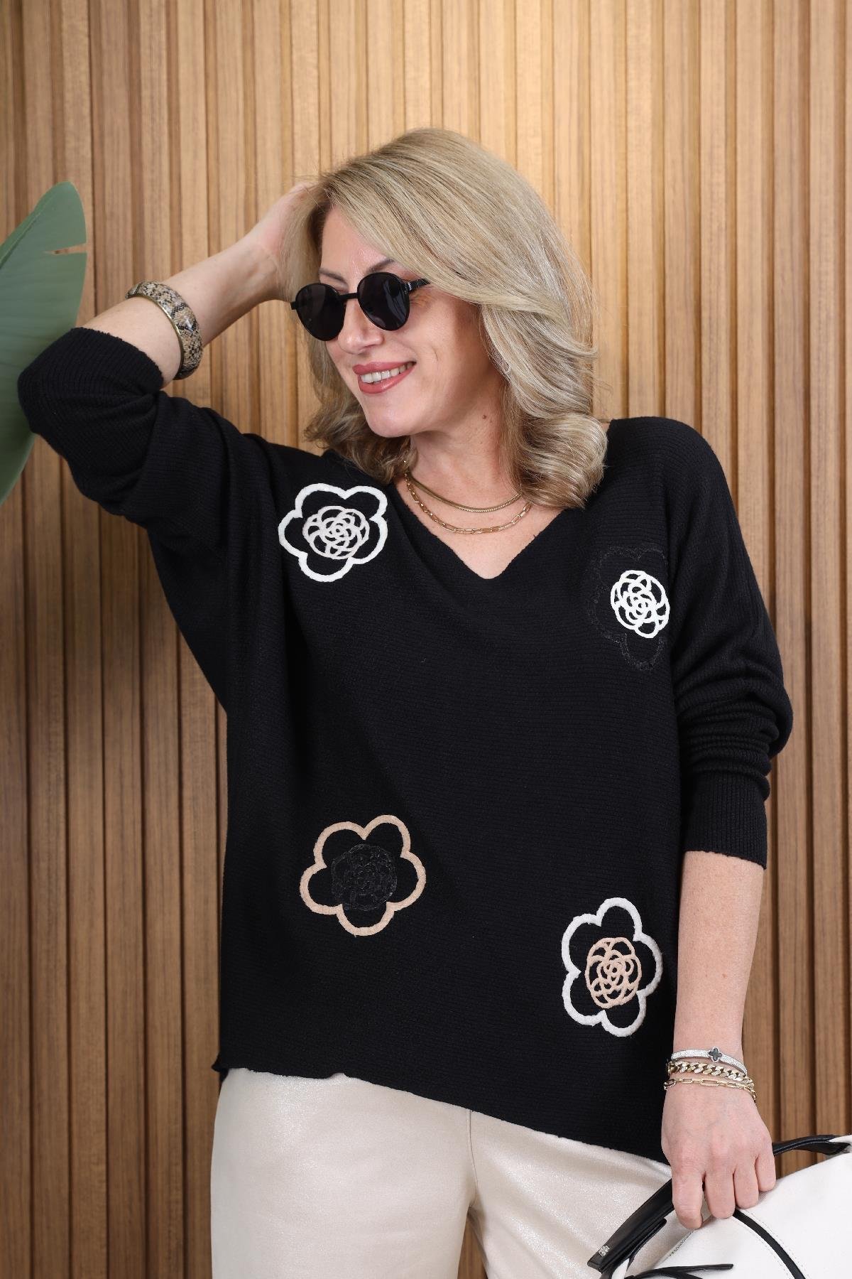 İthal Çiçek Model Siyah Bluz