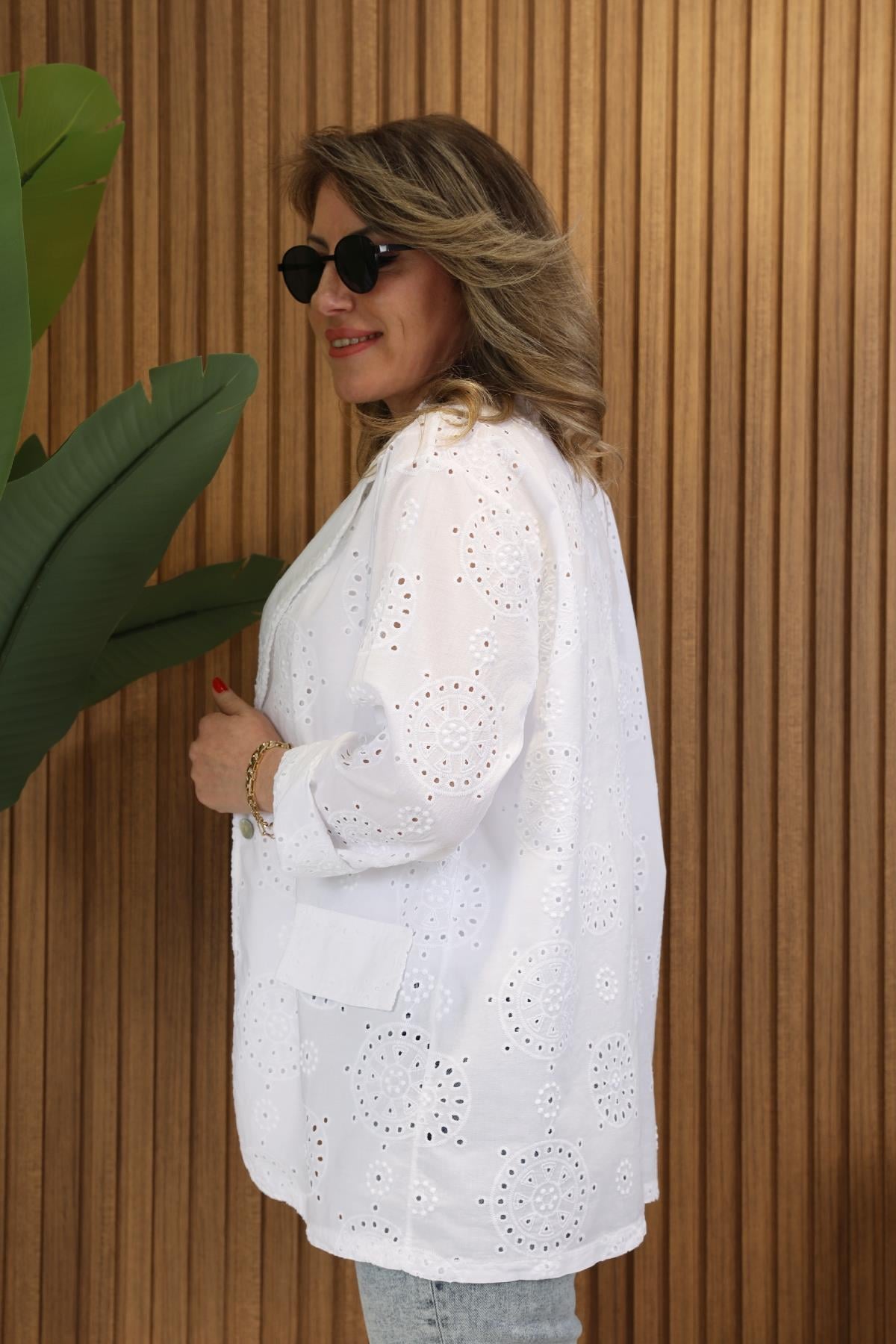 İthal Coton Delikli Beyaz Blazer
