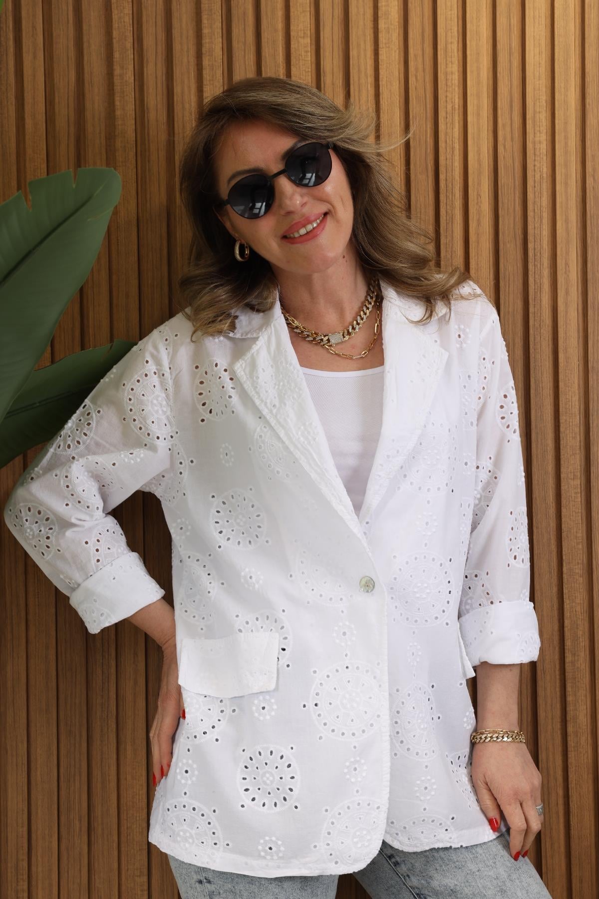 İthal Coton Delikli Beyaz Blazer