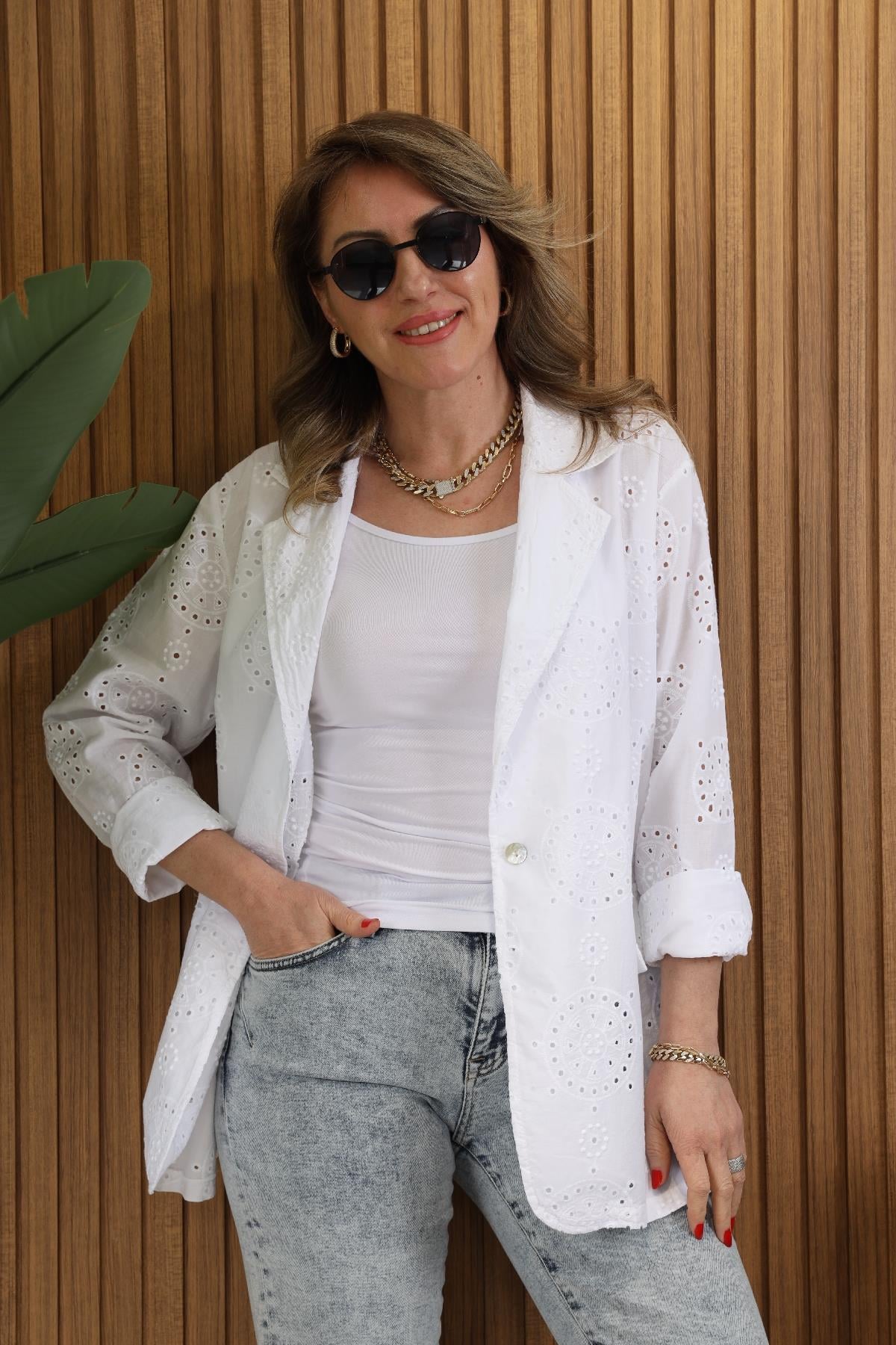 İthal Coton Delikli Beyaz Blazer