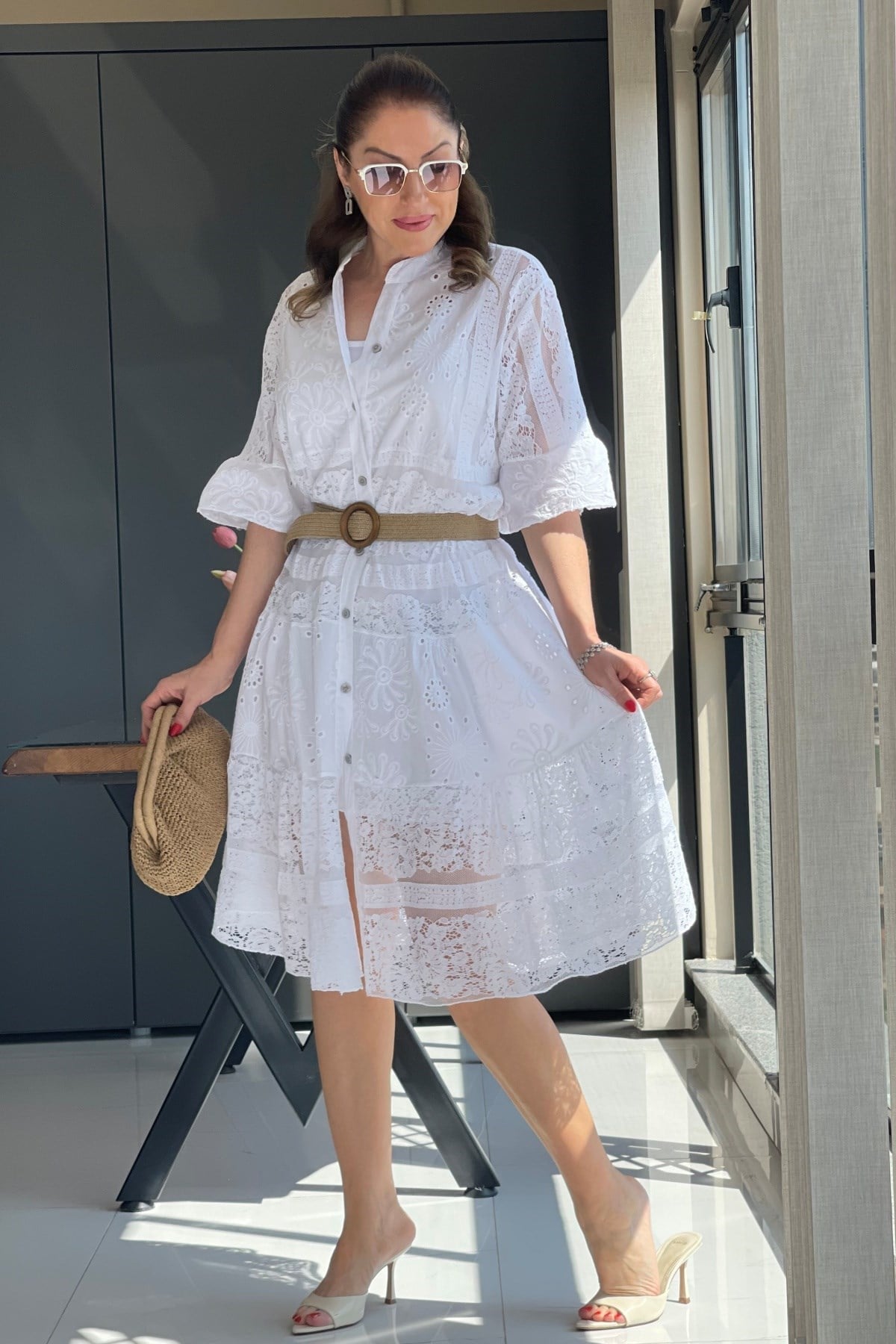 İthal Dantelli Beyaz Elbise