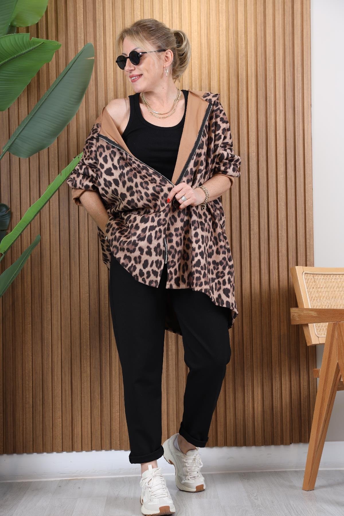 İthal Kapişonlu Süet Ceket