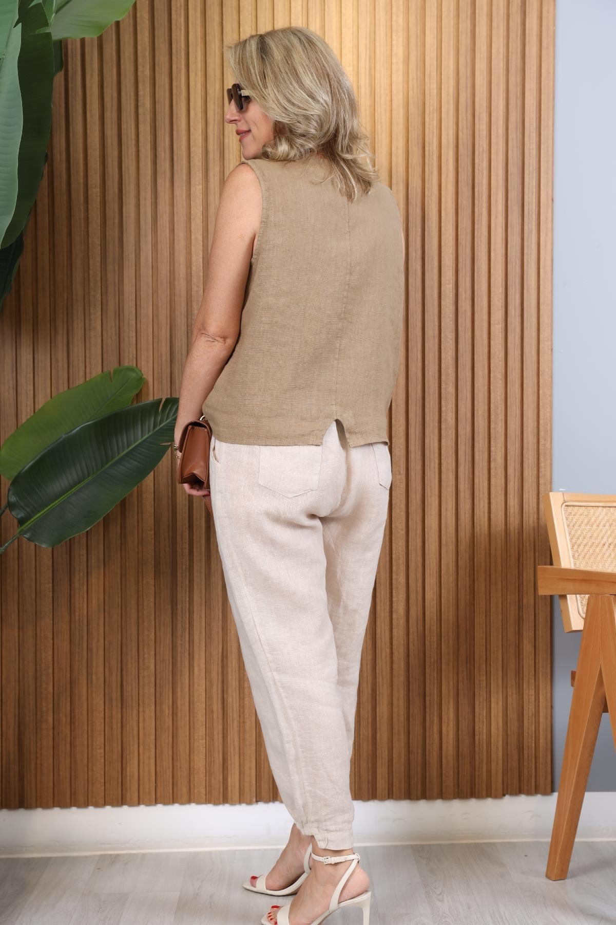 İthal Keten Nakış Model Camel Yelek