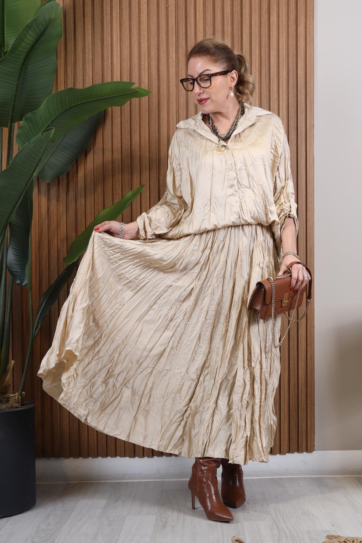 İthal Kırışık Model Bej Takım