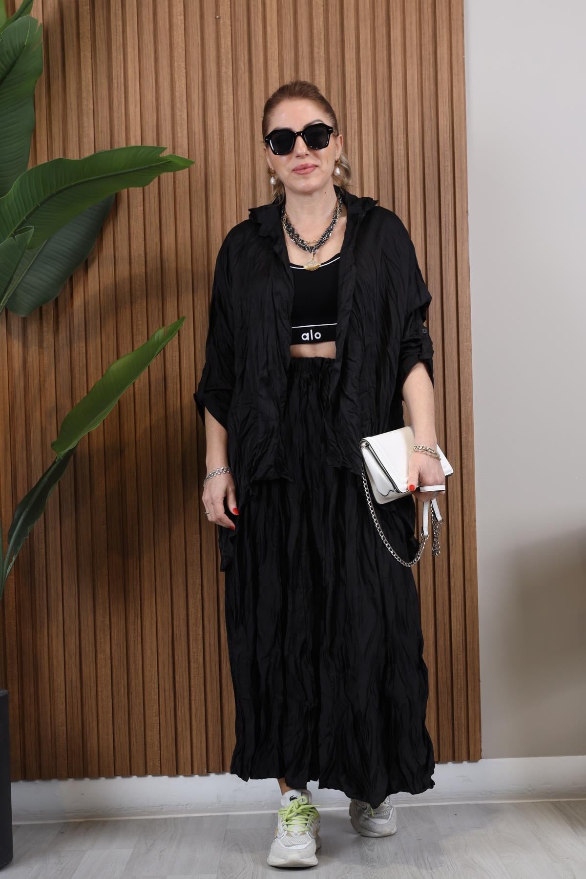 İthal Kırışık Model Siyah Takım