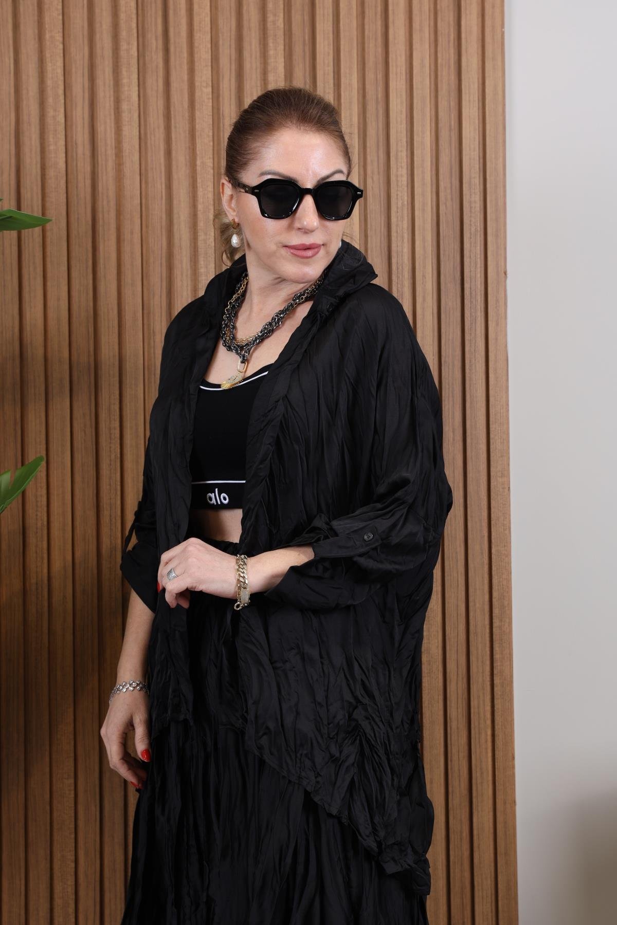 İthal Kırışık Model Siyah Takım
