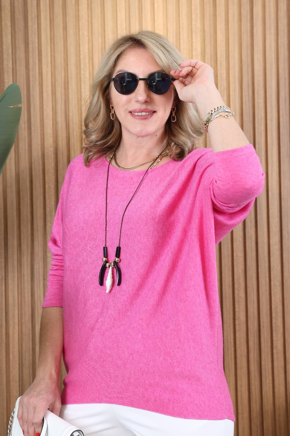 İthal Kolye Detay Pembe Bluz