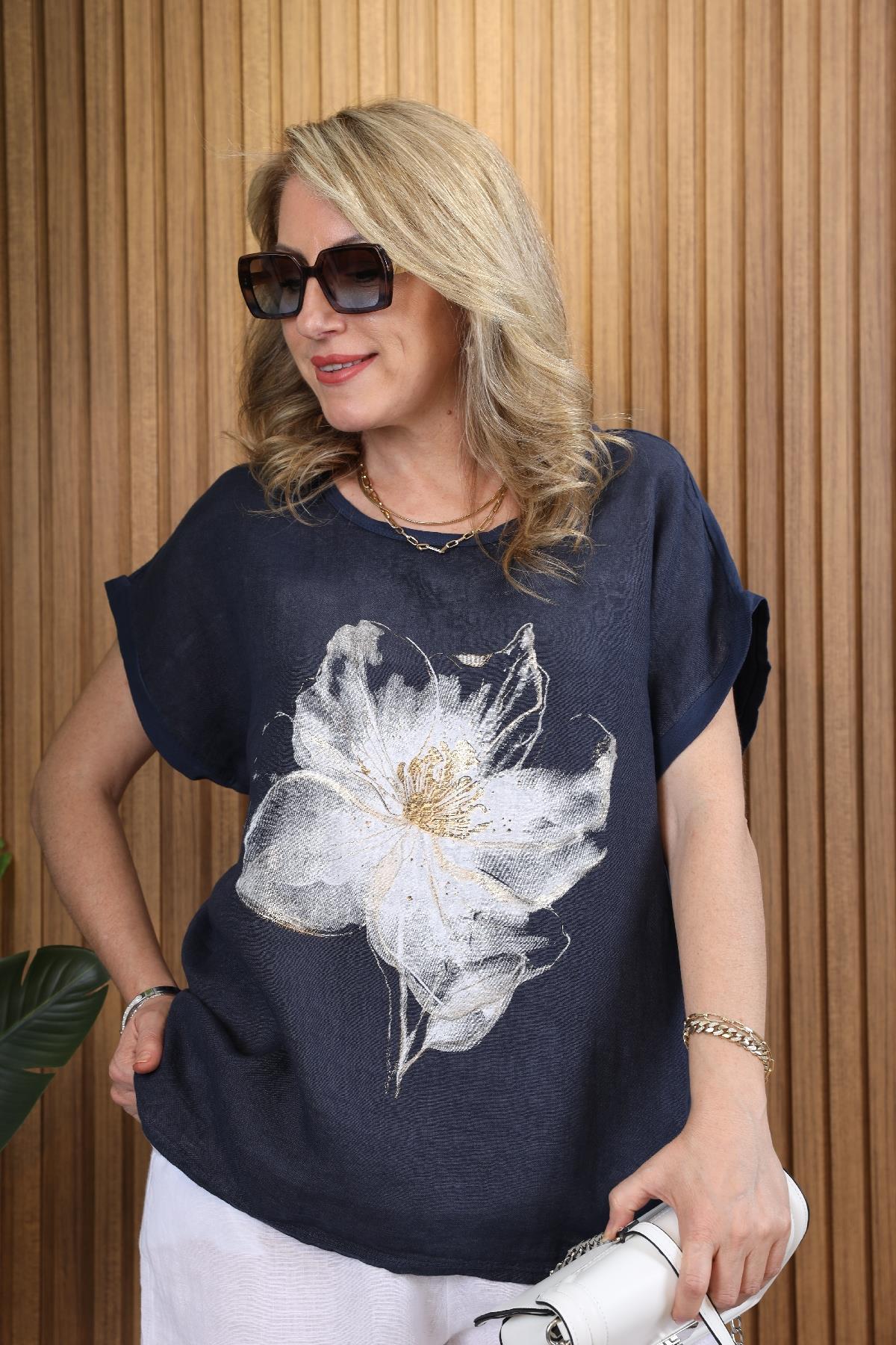 İthal Lak Baskı Çiçek Desen Lacivert T-shirt