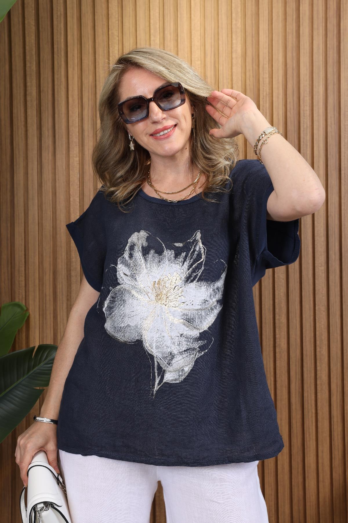 İthal Lak Baskı Çiçek Desen Lacivert T-shirt