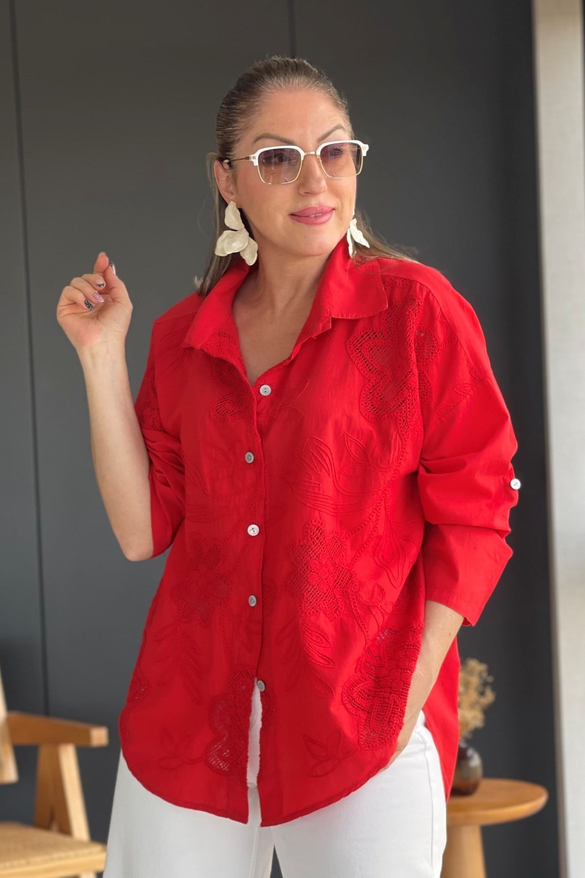 İthal Manolya Desen Kırmızı Gömlek