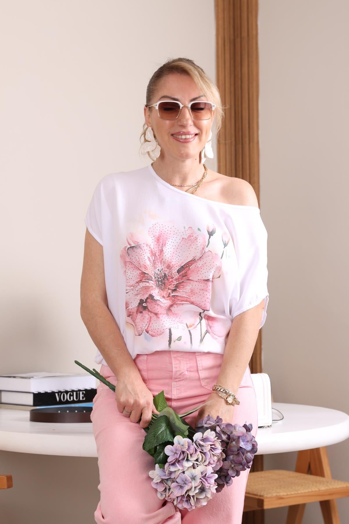 İthal Viskon Pembe Çiçek Model Bluz