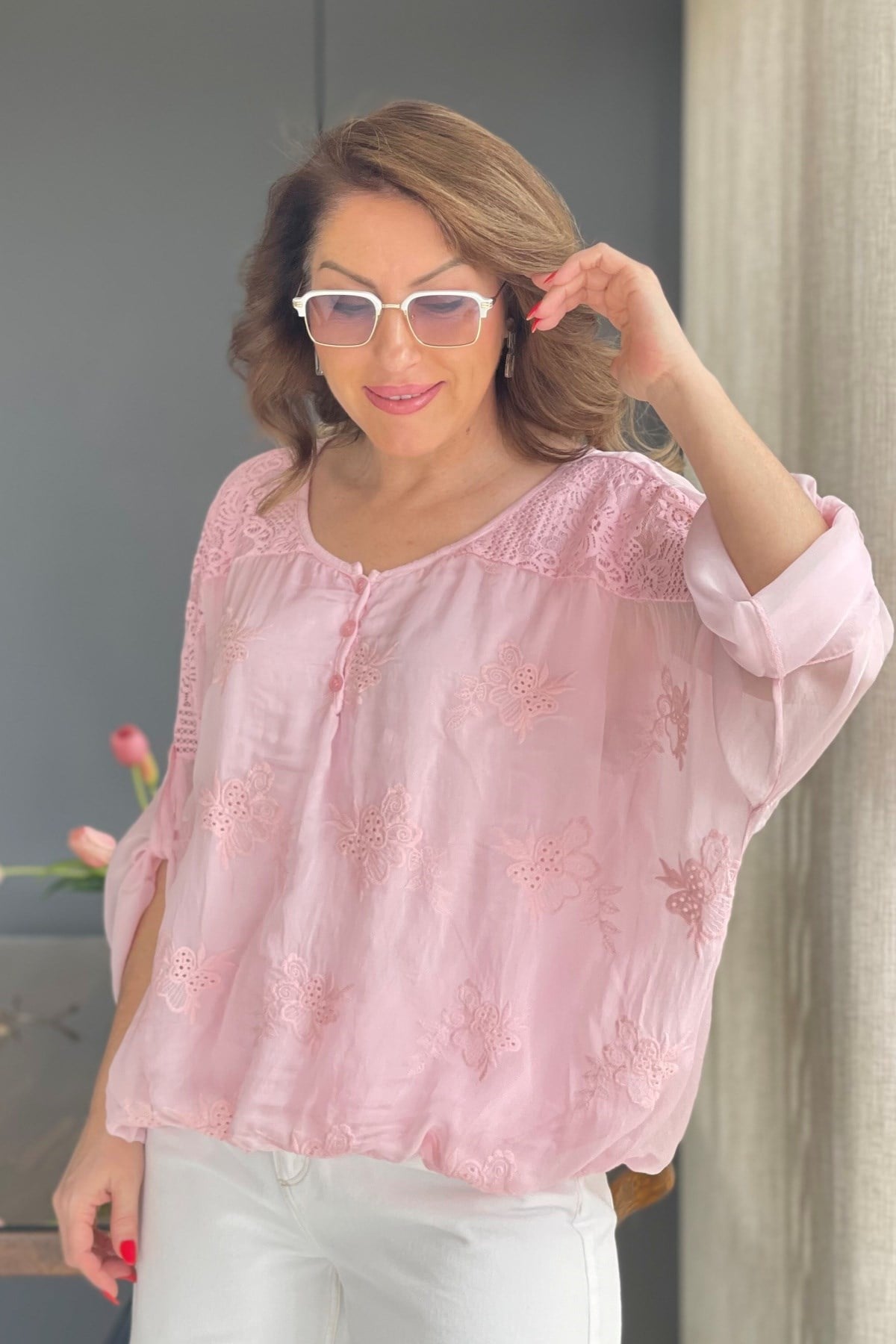 Kabartmalı Yaprak Desen İthal İpek Pembe Bluz