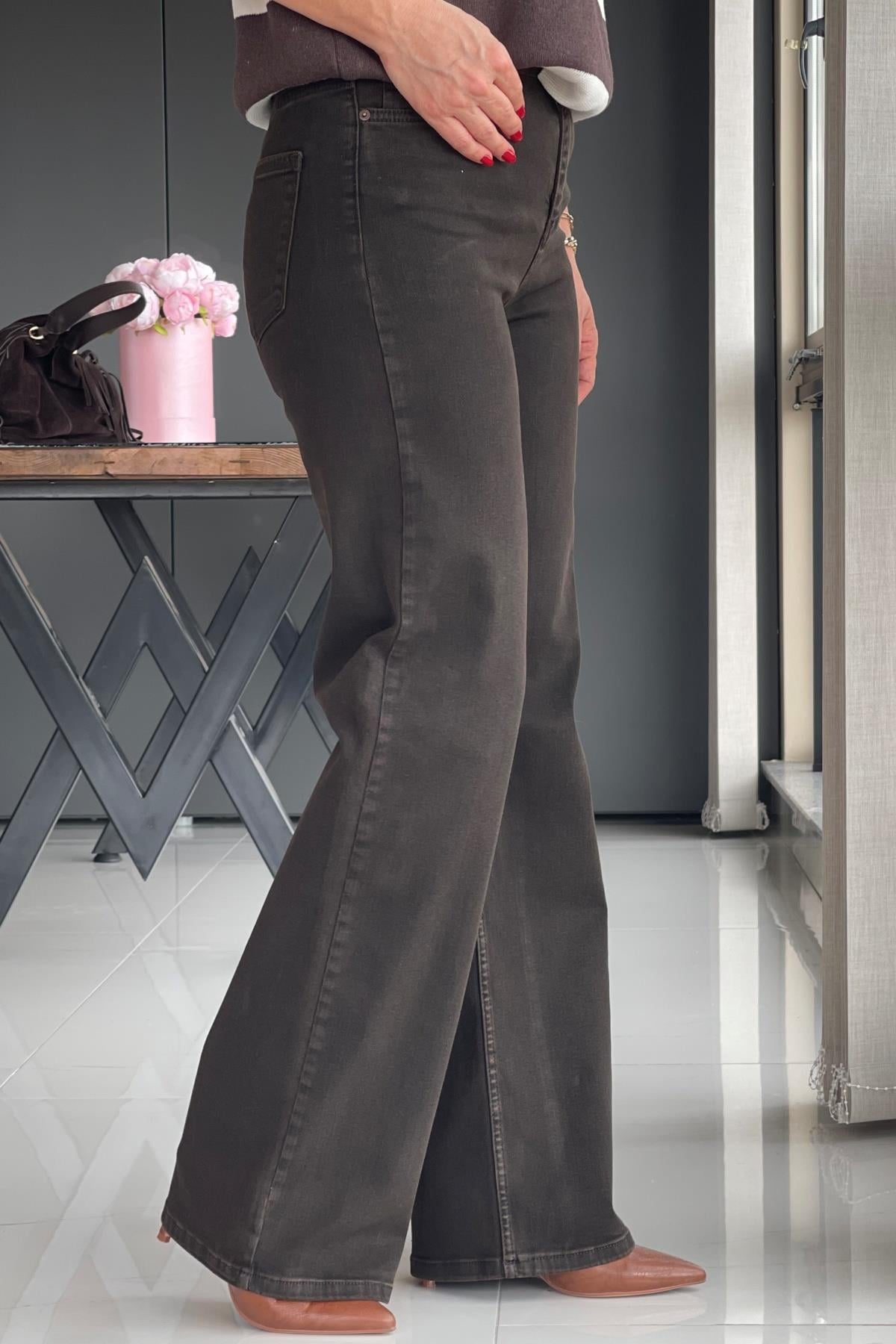 Kahve Boru Paça Jean