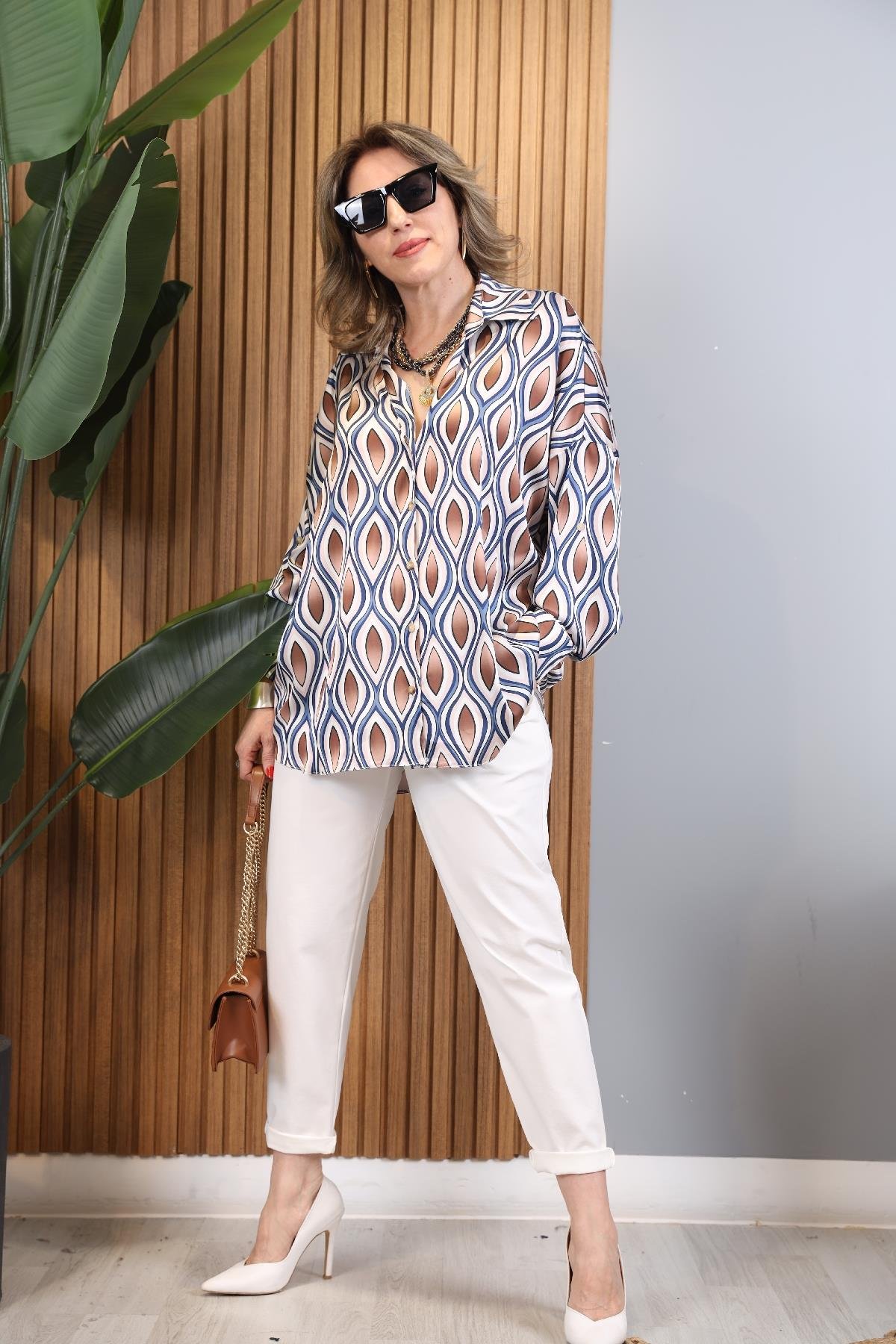 Kahve Damla Model Düğmeli Oversize Lacivert Gömlek