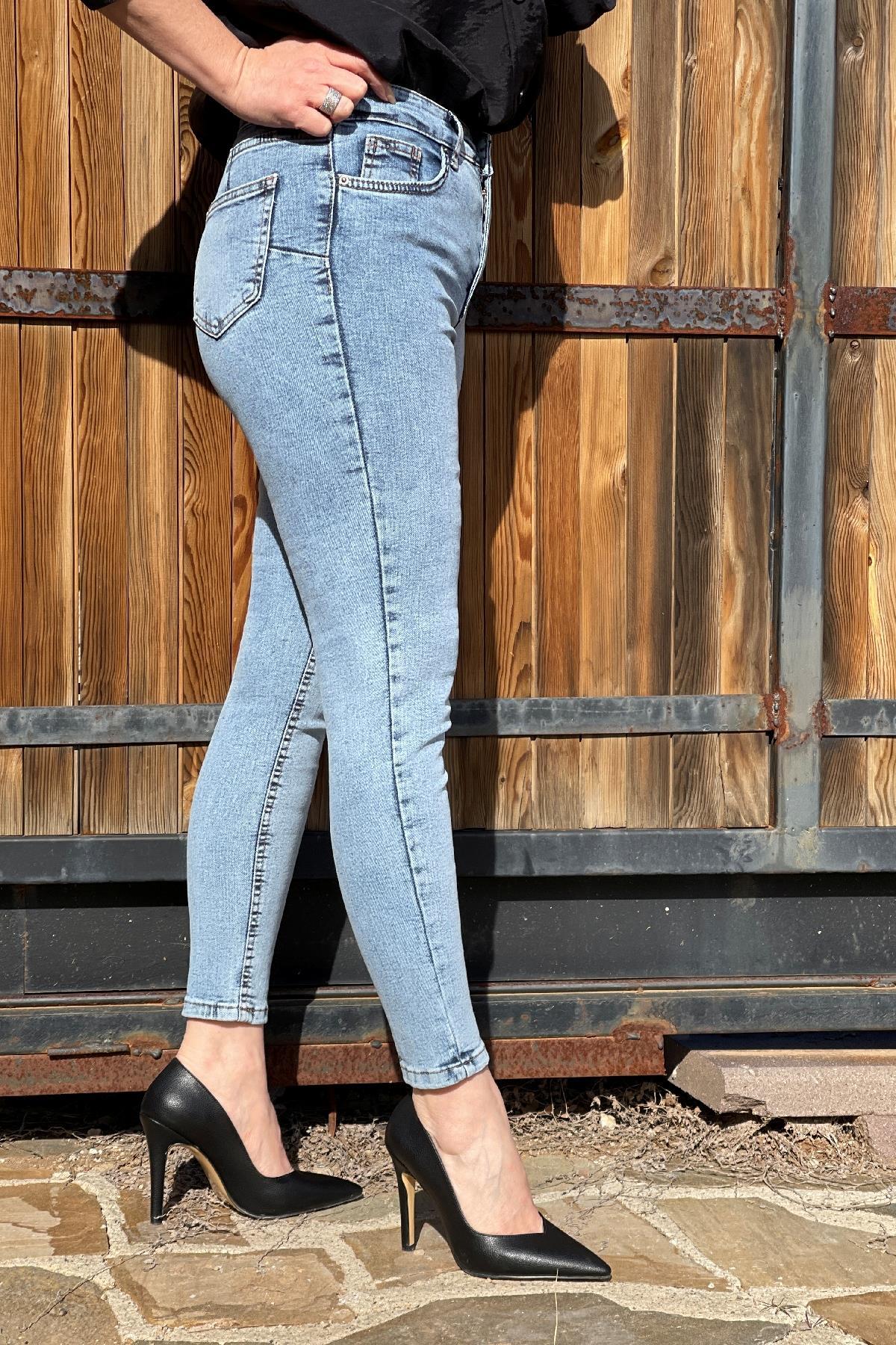 Kar Yıkama Push Up'lı Jean