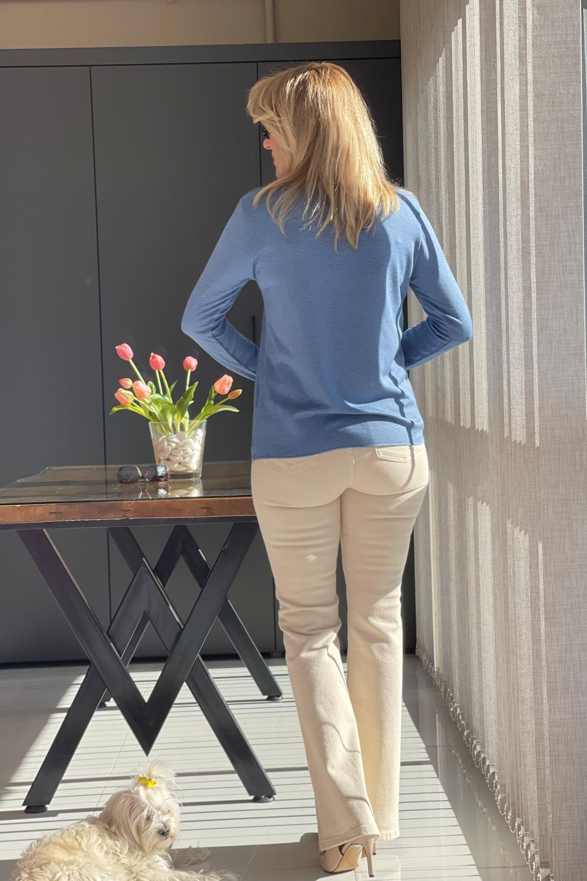 Kolye Detay İndigo Bluz