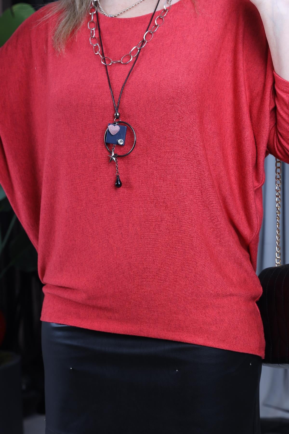 Kolye Detay İthal Nar Çiçeği Oversize Bluz