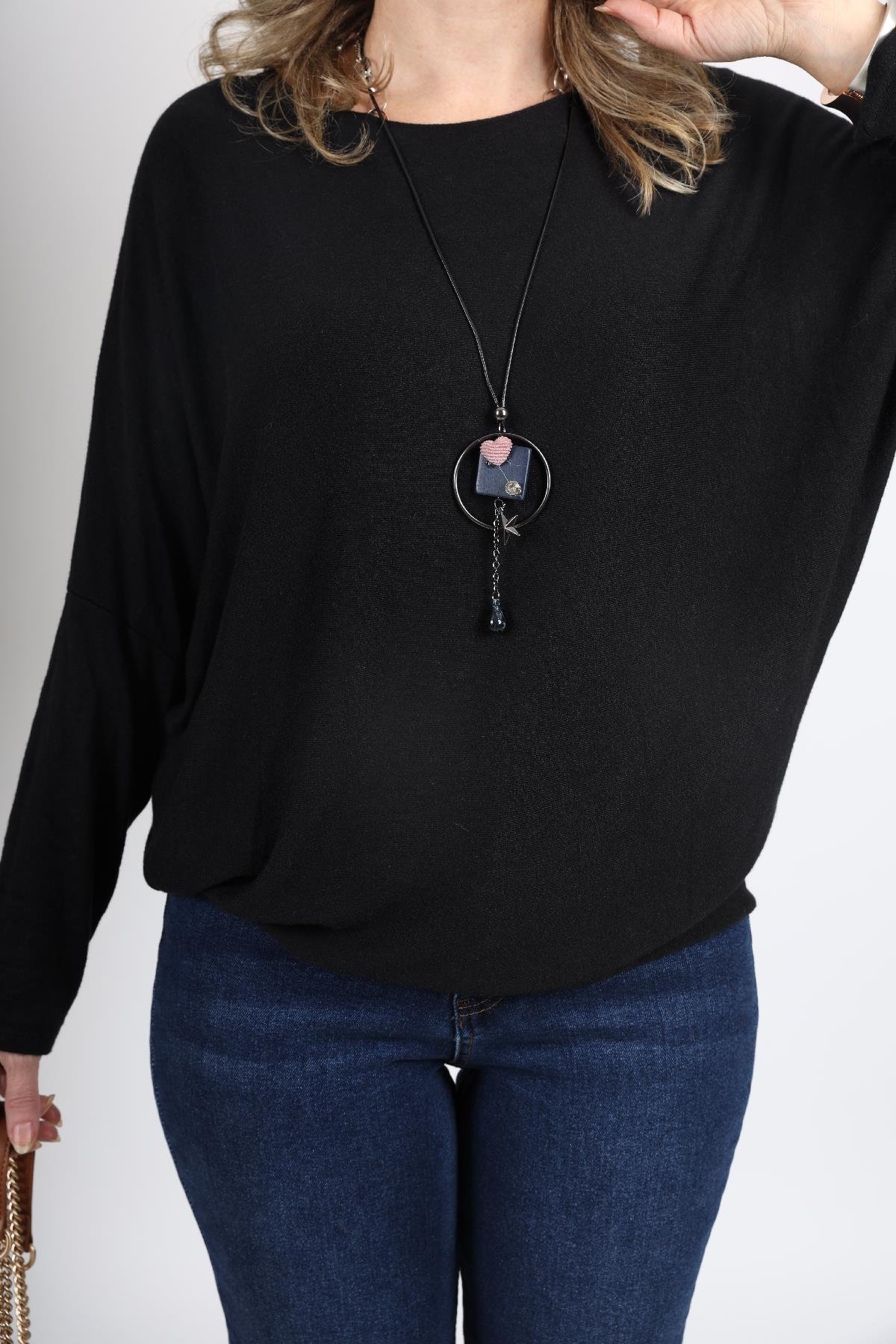 Kolye Detay İthal Siyah Oversize Bluz