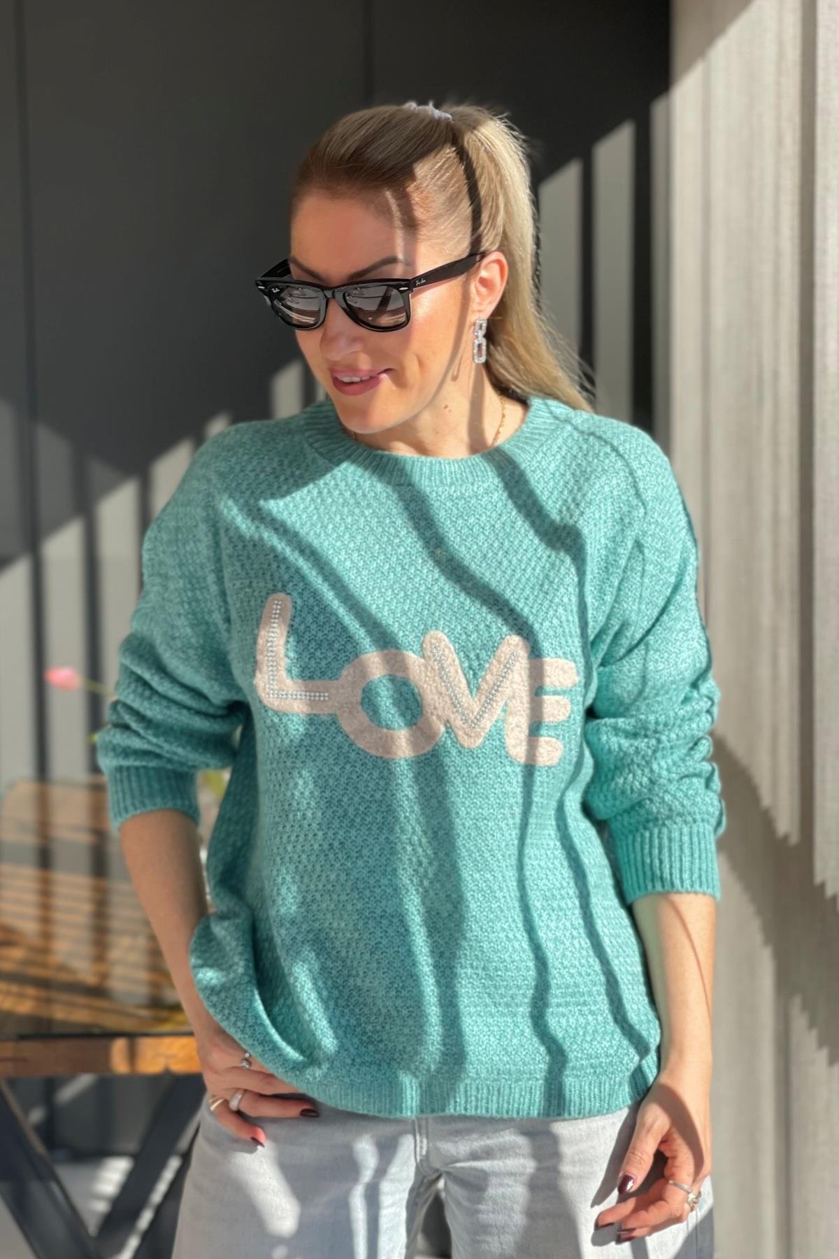 Love Kabartma Desen Mint Yeşili Kazak