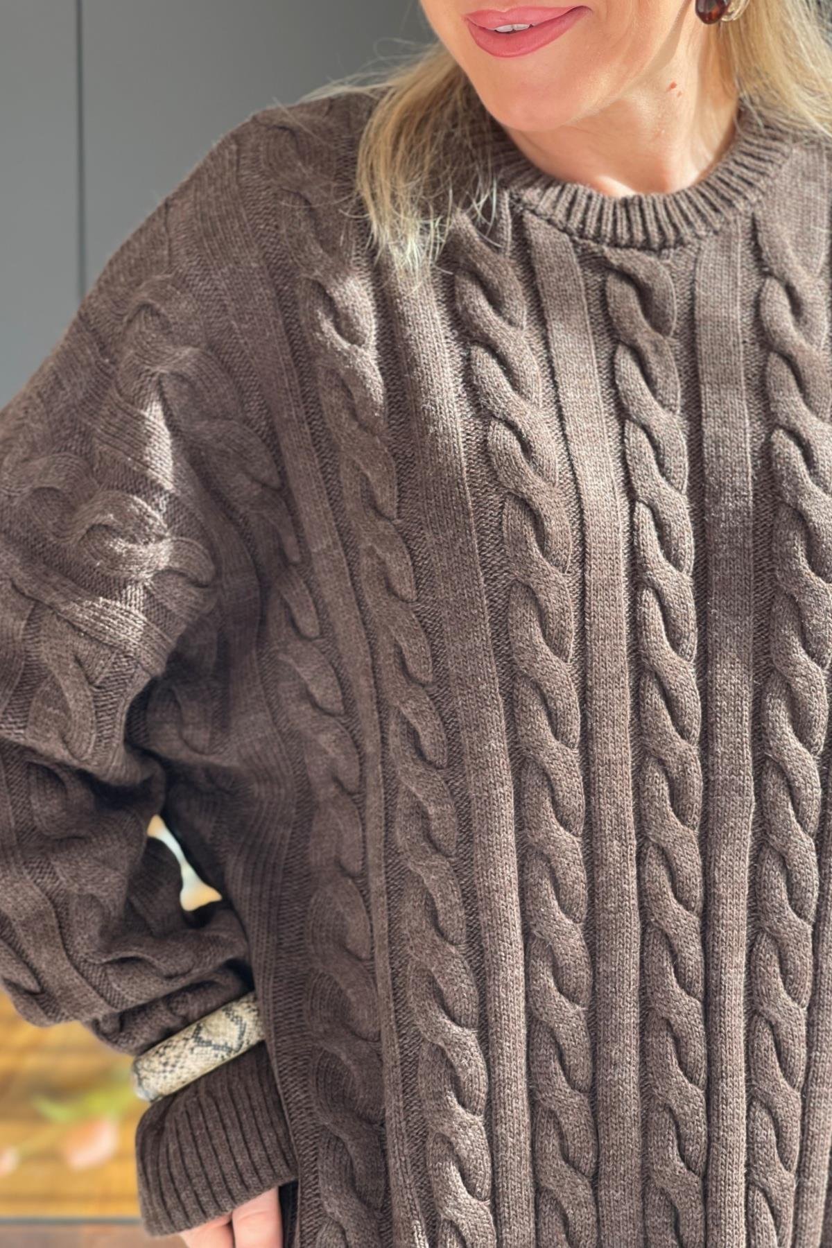 Örgü Detay Oversize Kahve Kazak