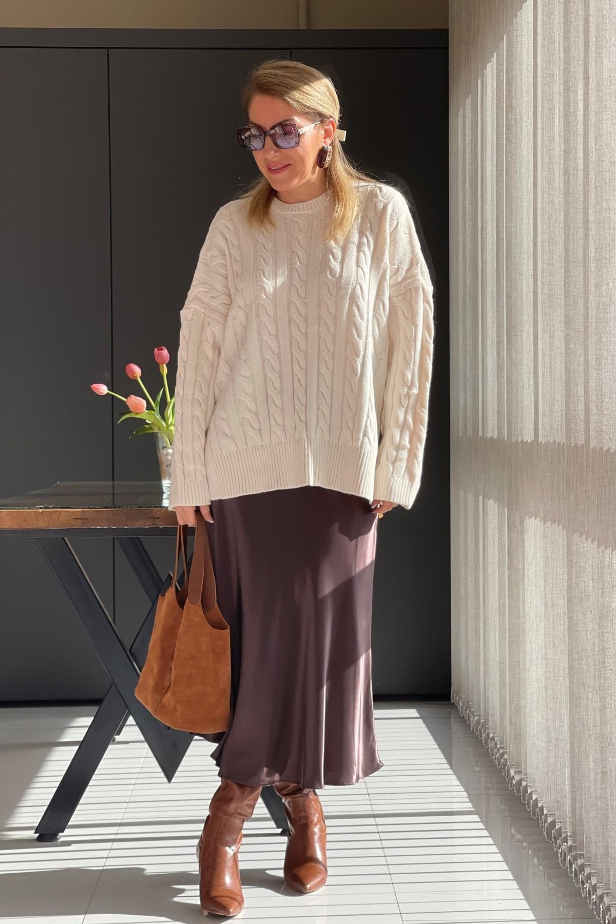 Örgü Detay Oversize Krem Kazak