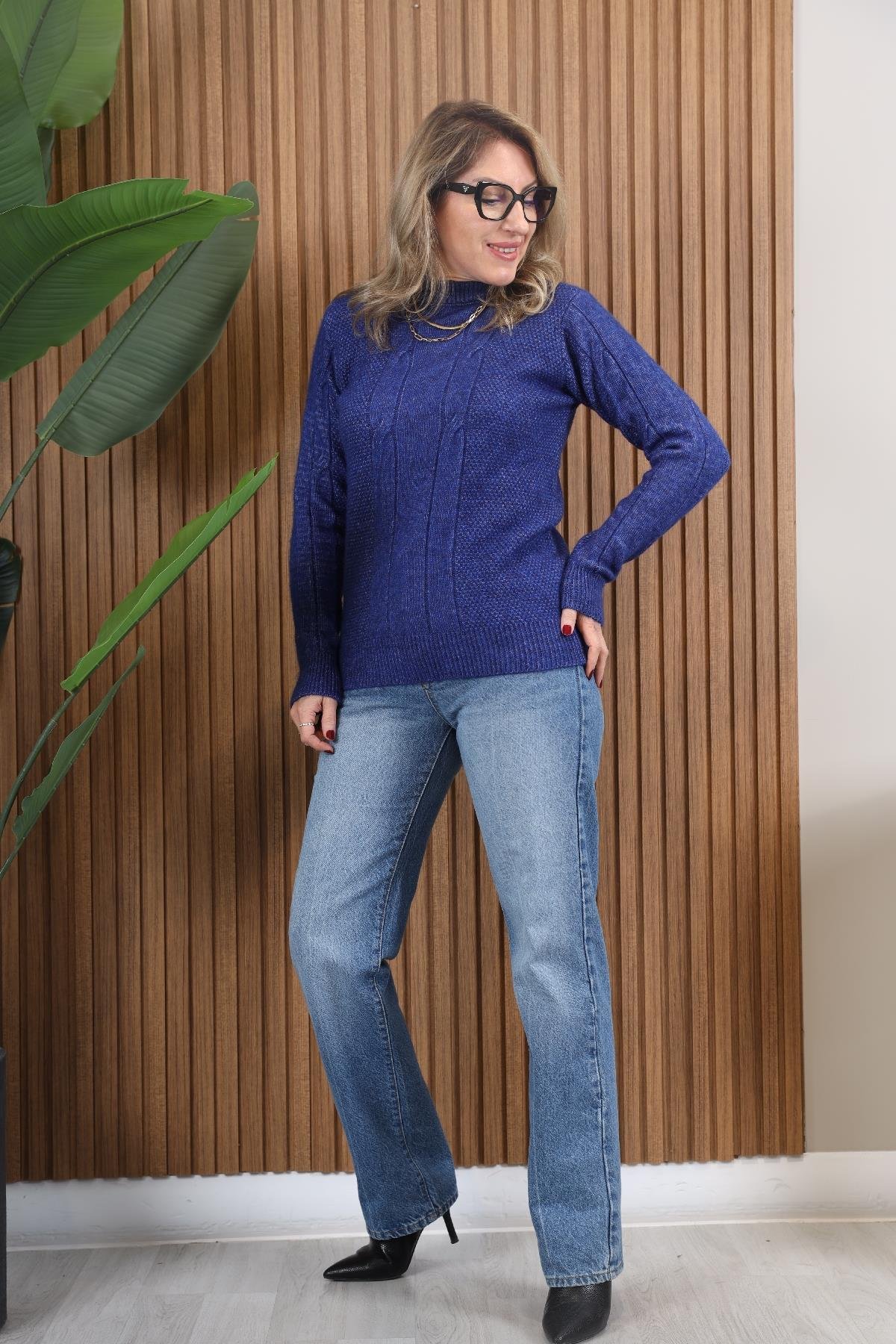 Örgü Model Mavi Kazak