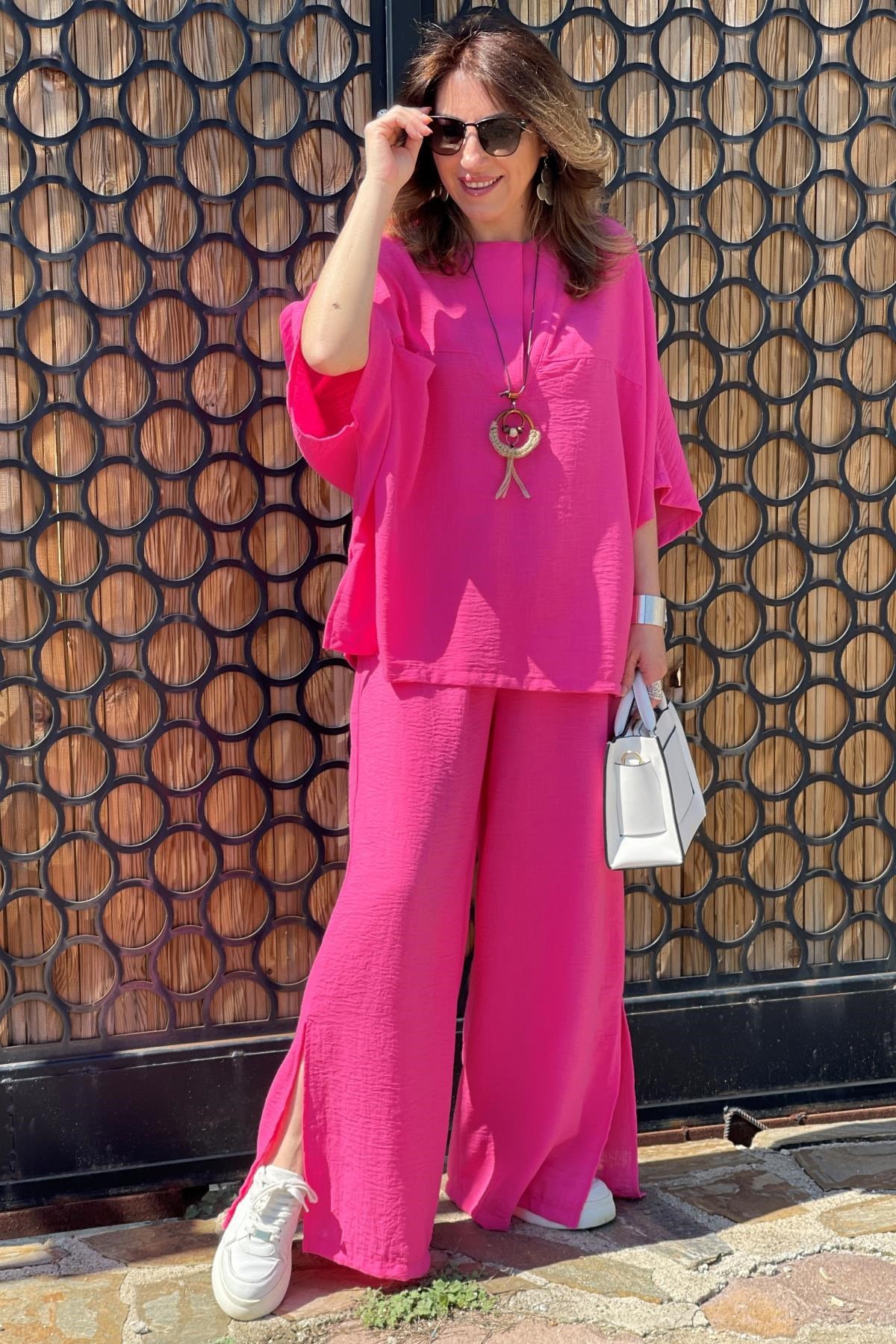 Pembe Keten Paçası Yırtmaçlı Takım