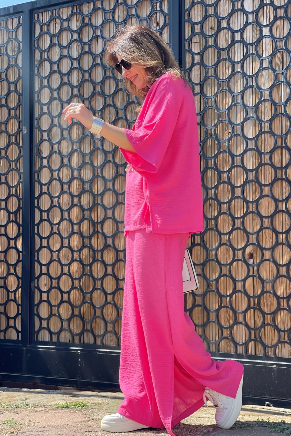 Pembe Keten Paçası Yırtmaçlı Takım