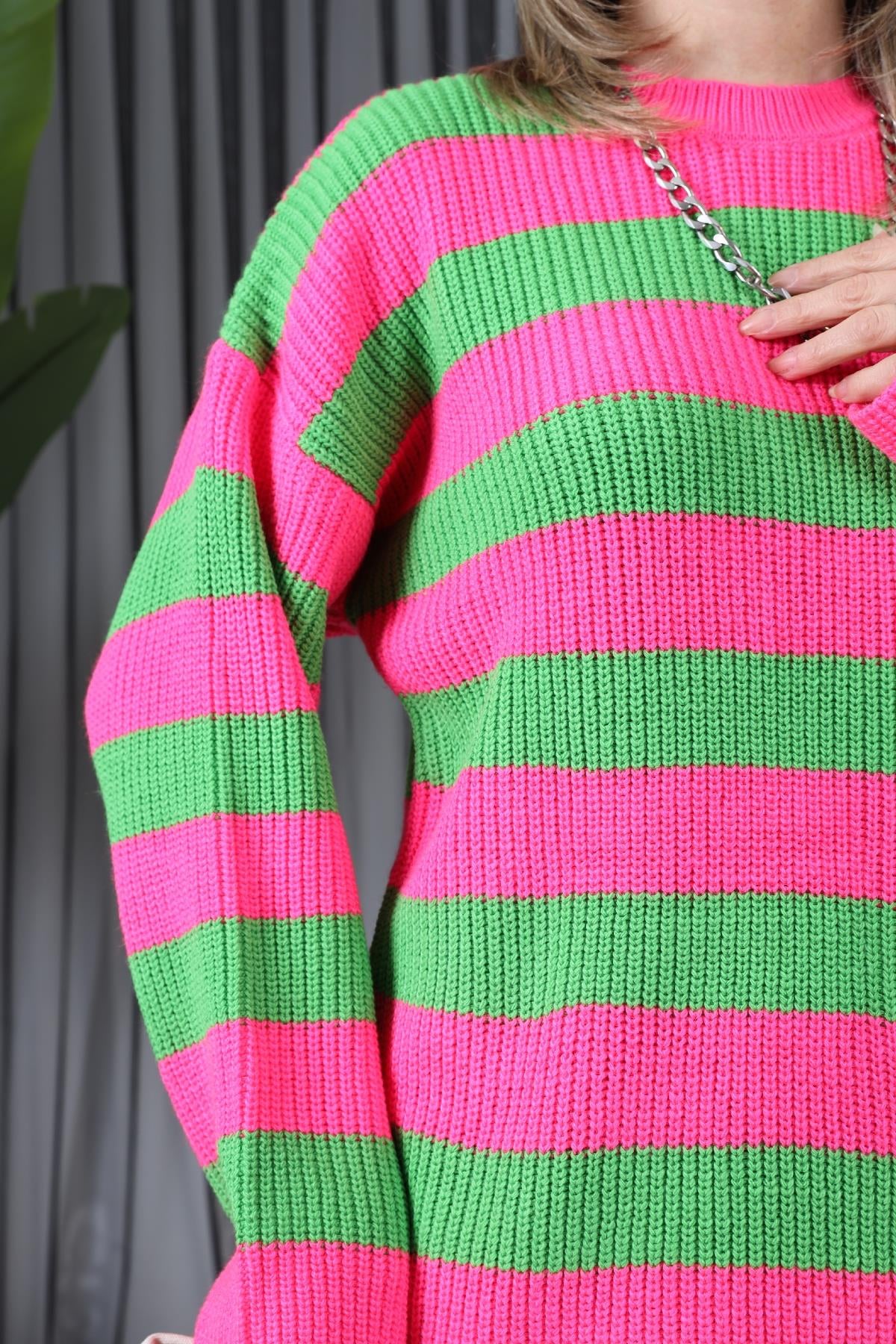 Pembe - Yeşil Çizgili Kazak