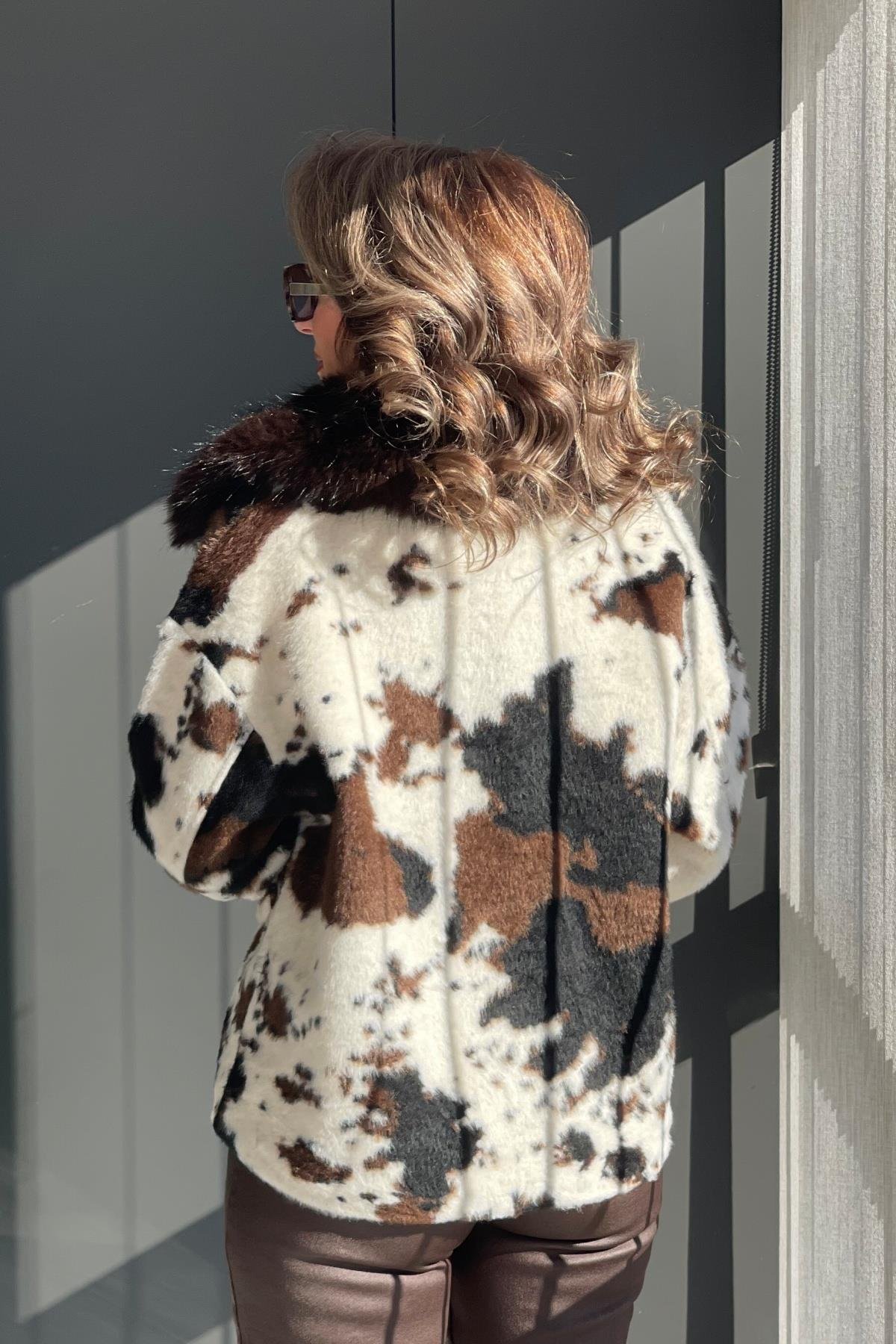 Rodeo Desen Peluş Kaban