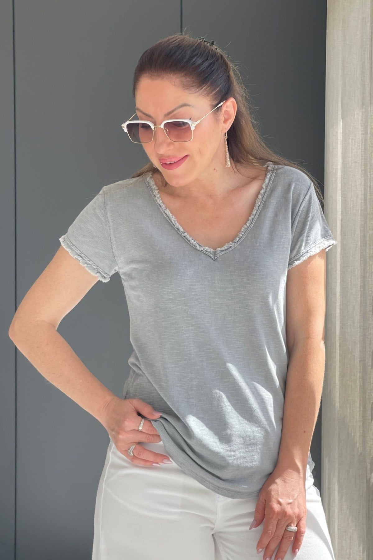 Saçak Detay İthal Koyu Gri T-Shirt