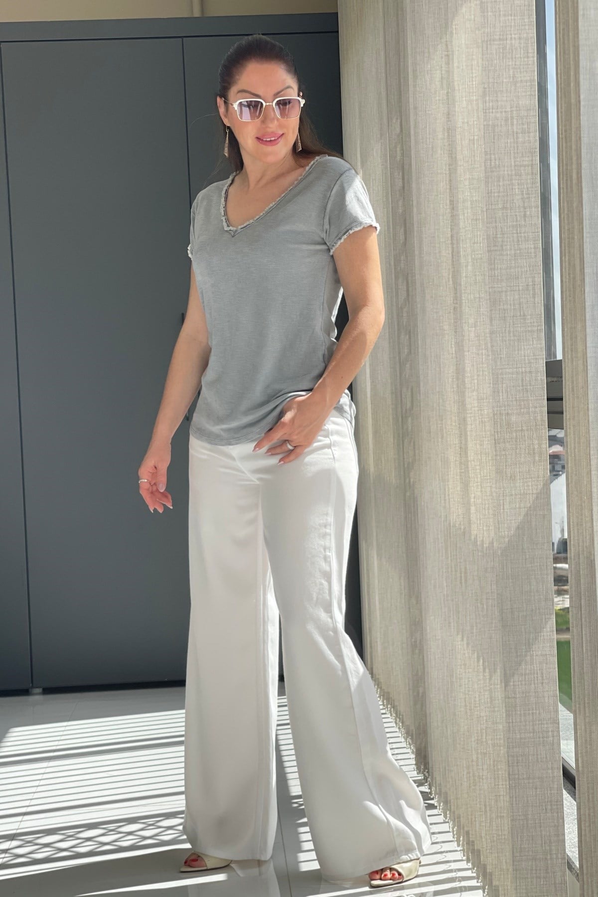 Saçak Detay İthal Koyu Gri T-Shirt