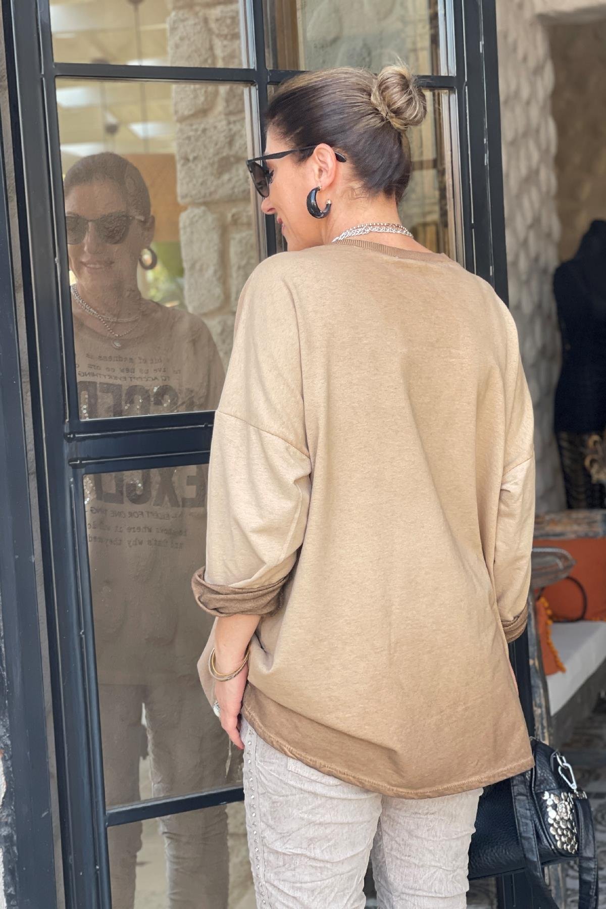 Siyah Yazı Detay İthal Camel Bluz