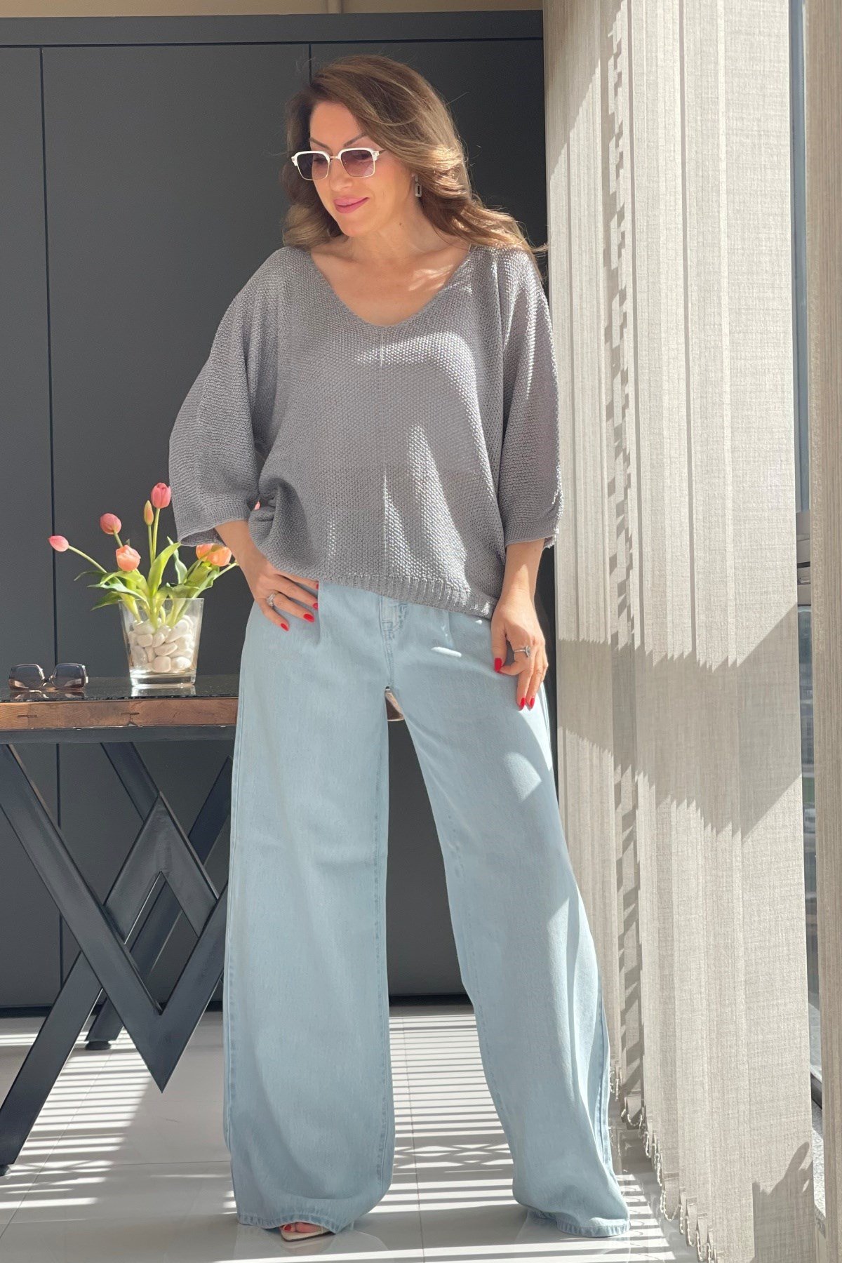 V Yaka Gri Triko Bluz