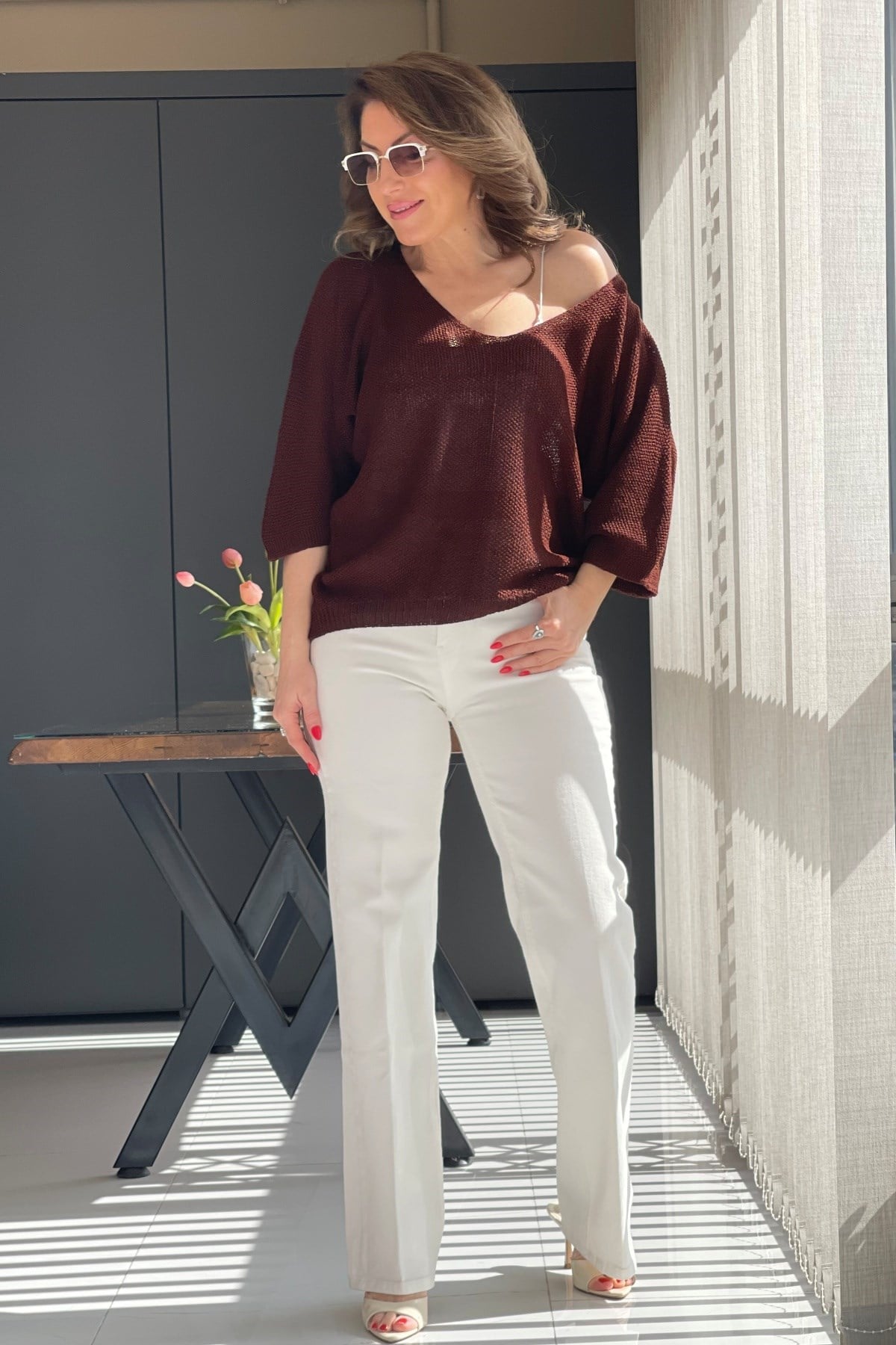 V Yaka Kahve Triko Bluz