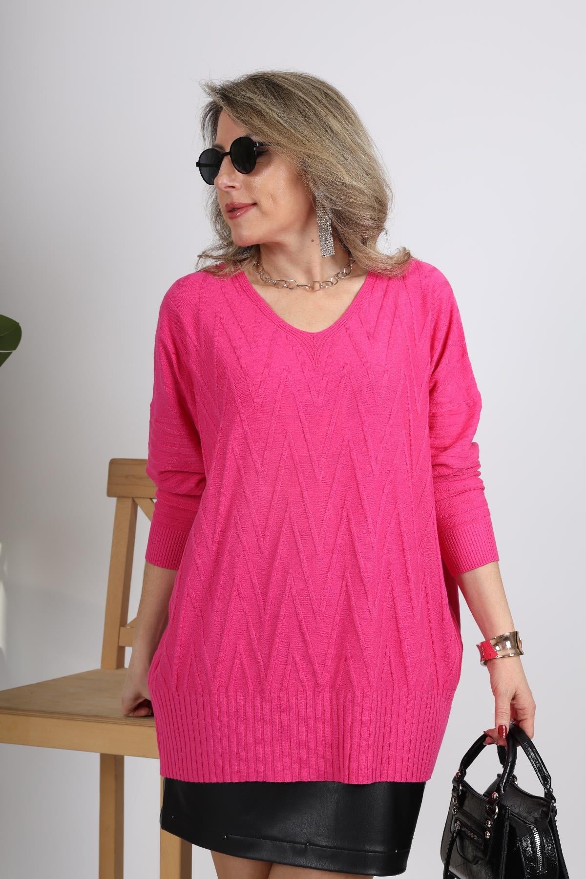 V Yaka Pembe Tunik Kazak