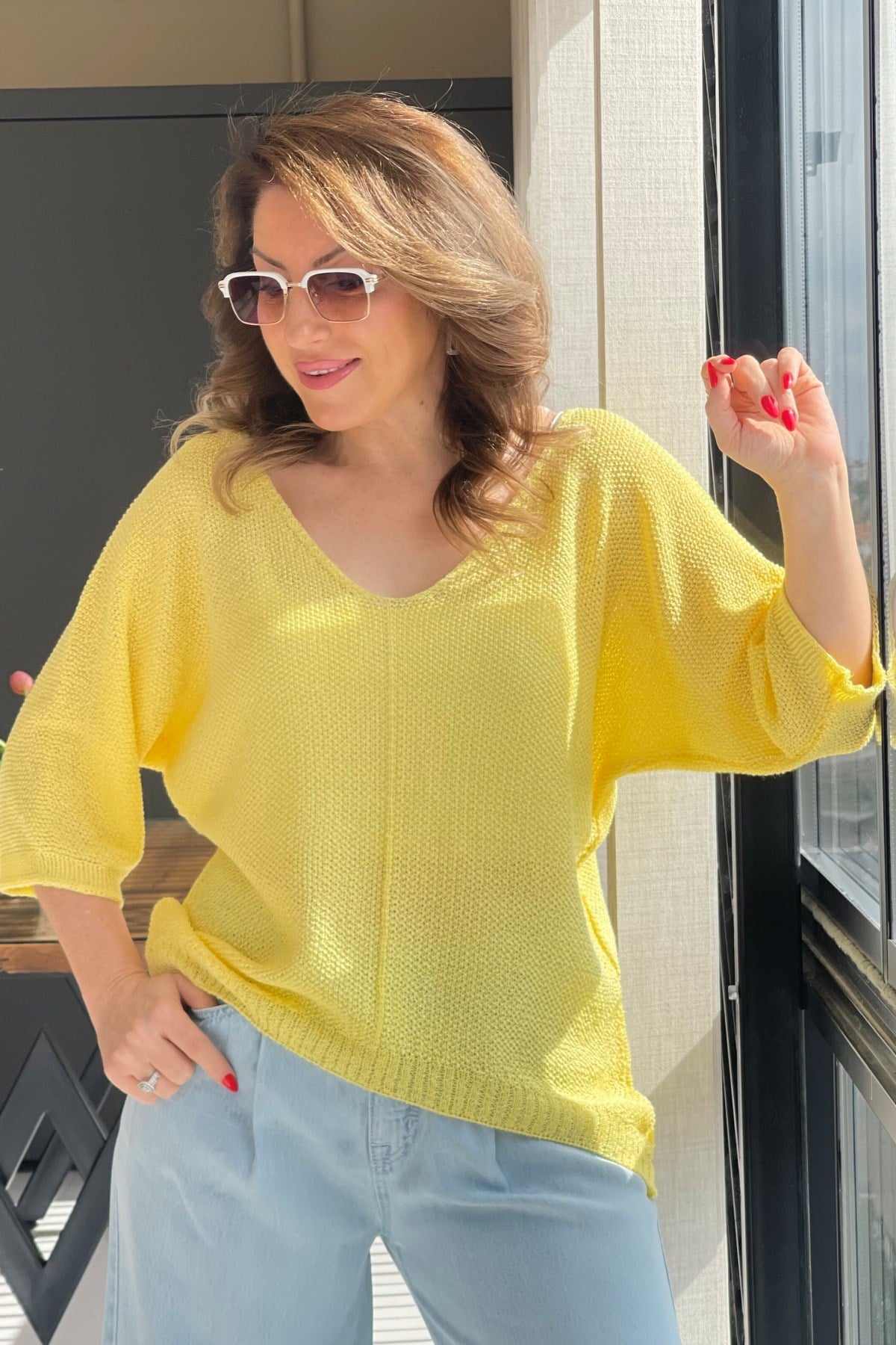 V Yaka Sarı Triko Bluz