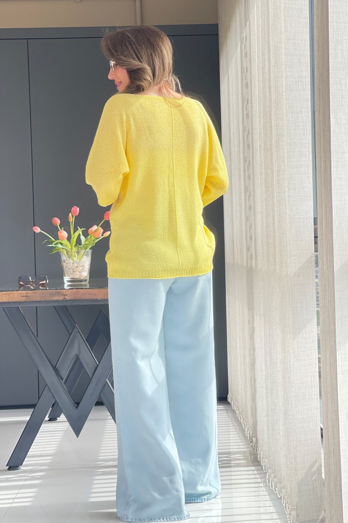 V Yaka Sarı Triko Bluz