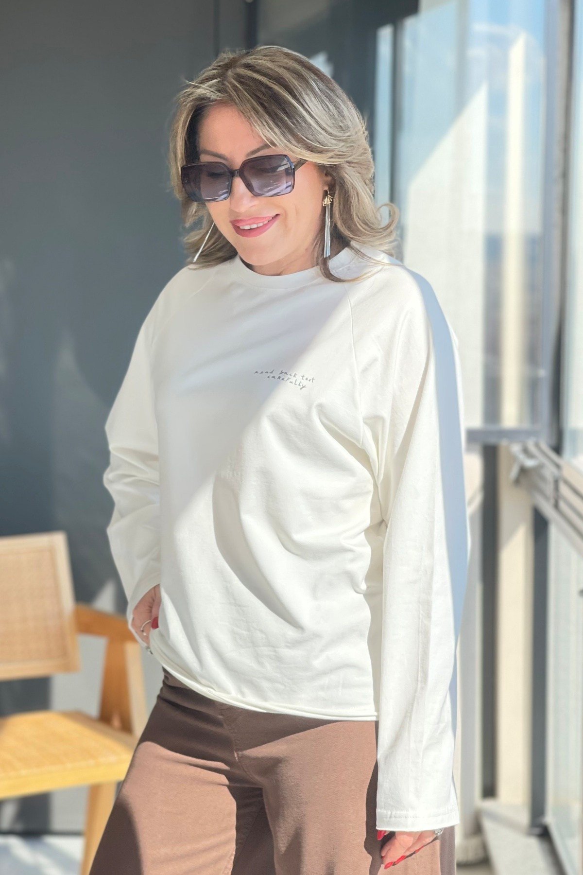Yazı Detay Beyaz Sweat