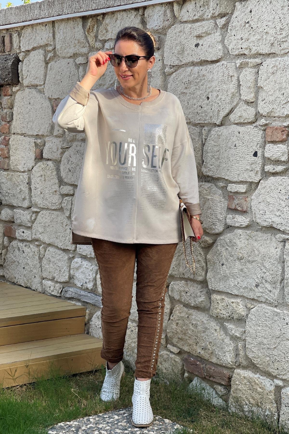 Yazı Detay İthal Taş Rengi Bluz
