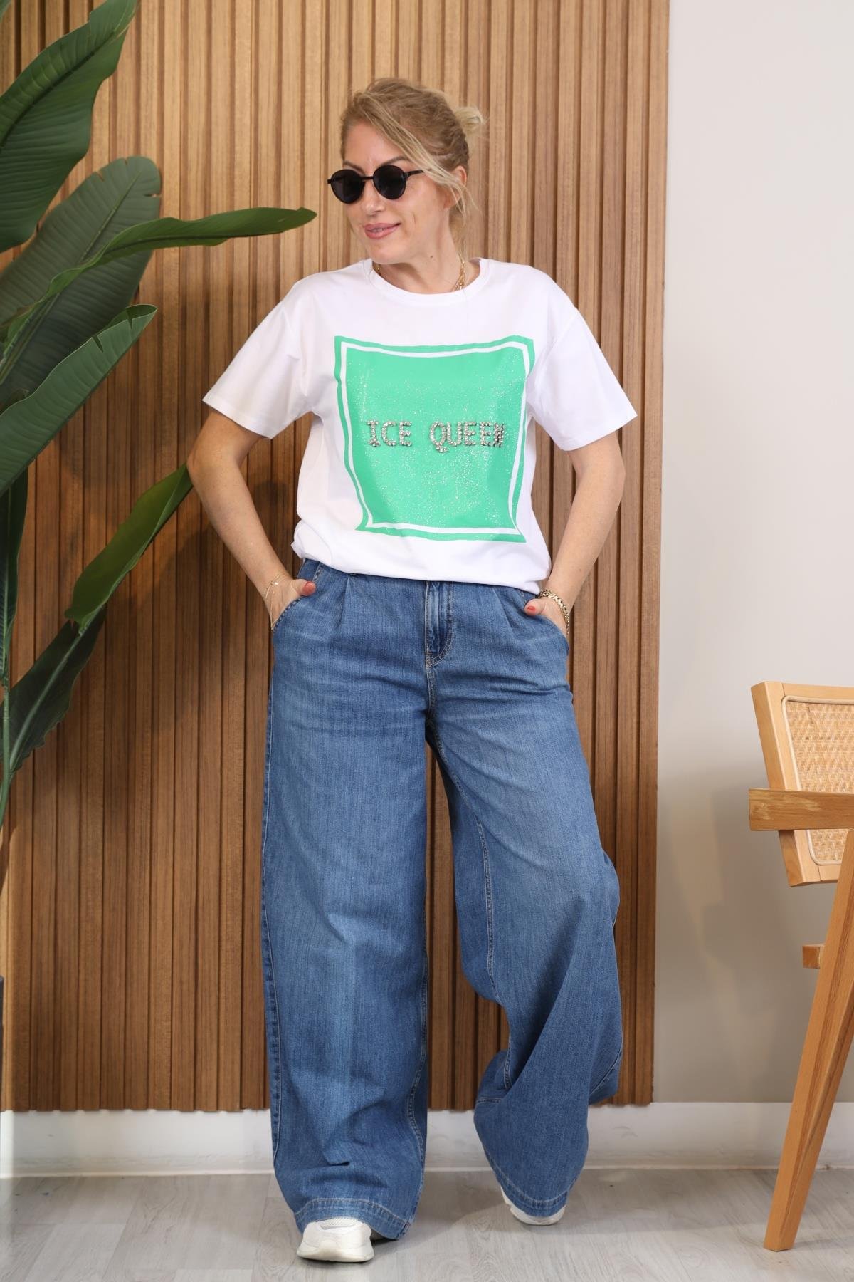 Yazı Detay T-Shirt