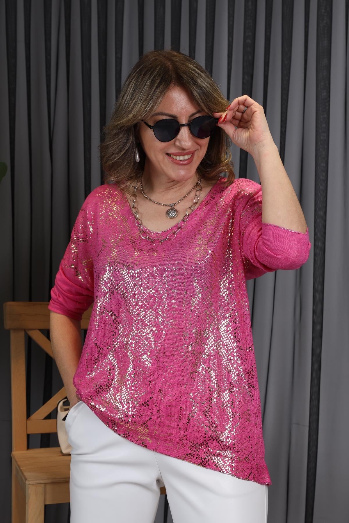 Yılan Derisi Pullu İthal Pembe Bluz