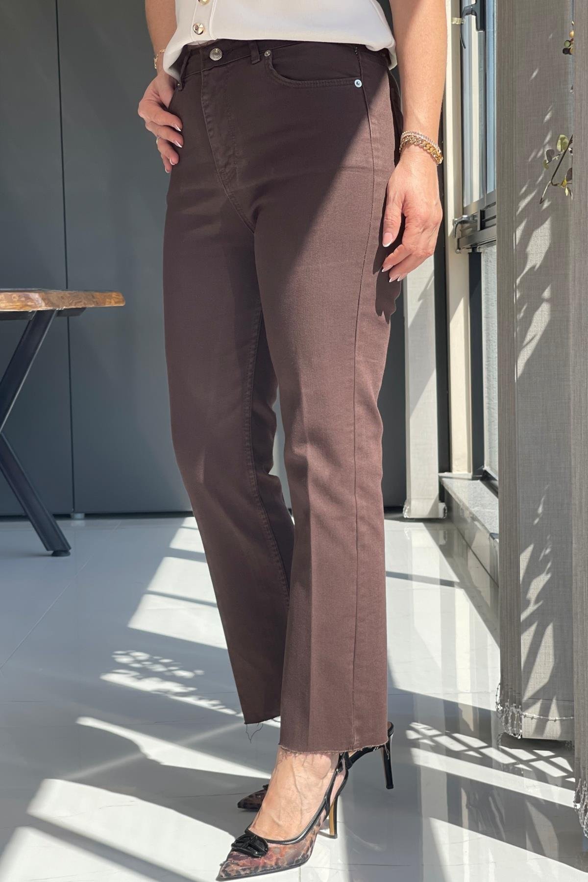 ZR Kahve Boy Fit Jean